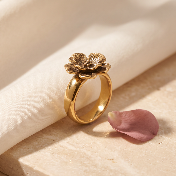 Fiorella Antique Flower Ring - Rose & Giovanni