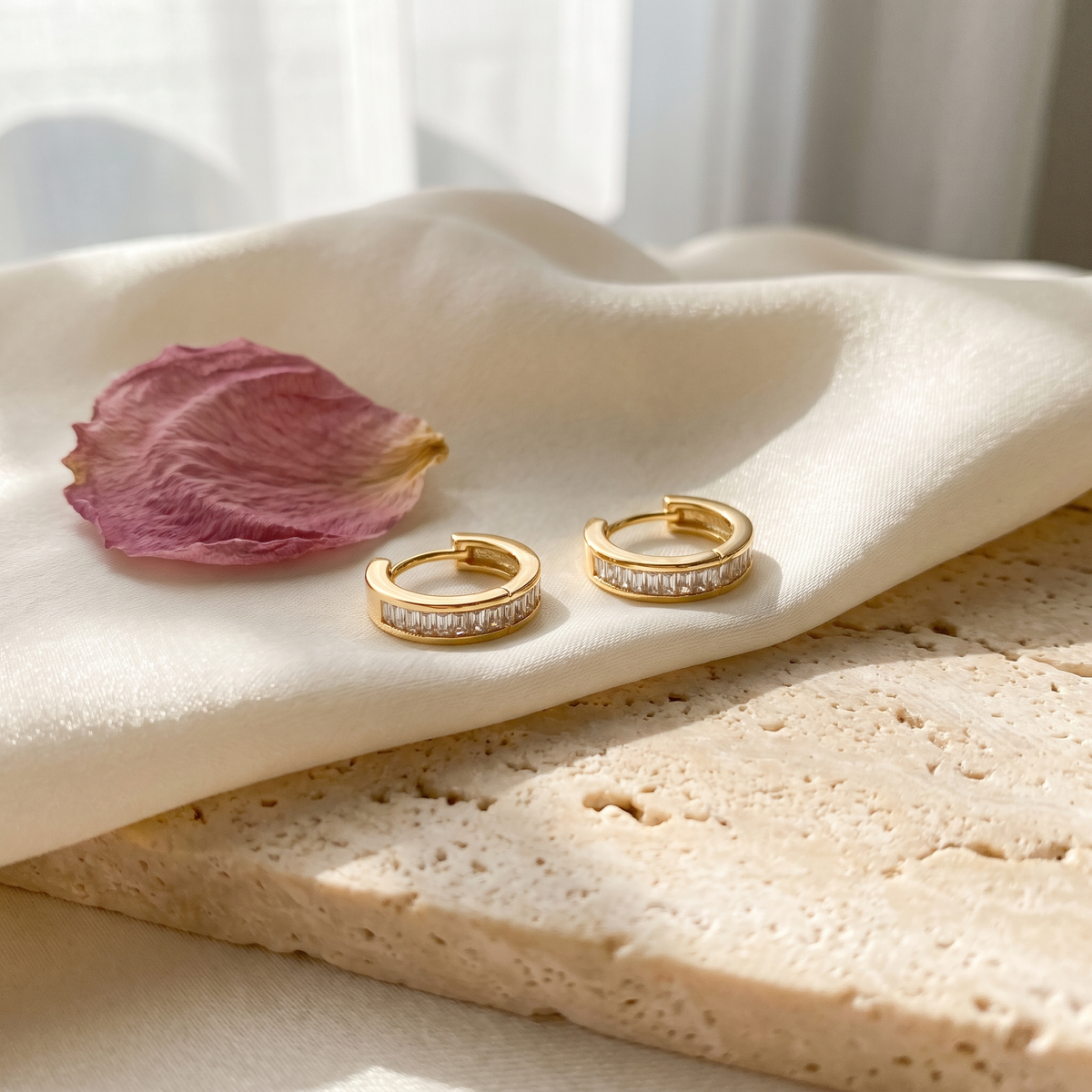 Canale Pave Huggies - Rose & Giovanni