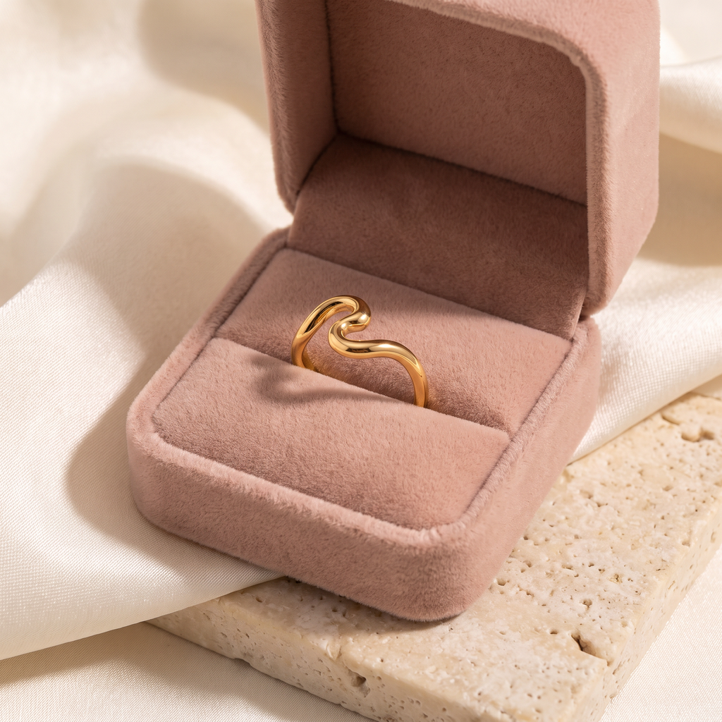 Onda Wave Ring - gift box - Rose & Giovanni
