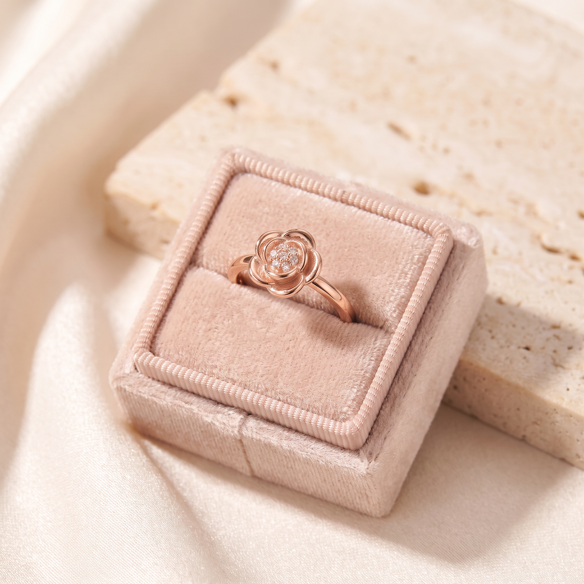 Rosa Blossom Ring - gift box - Rose & Giovanni
