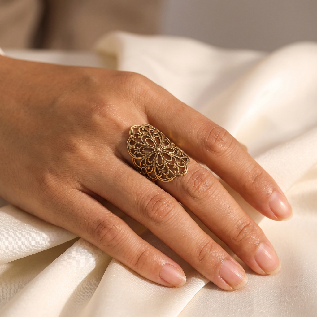 Vintage Filigree Ring - worn - Rose & Giovanni