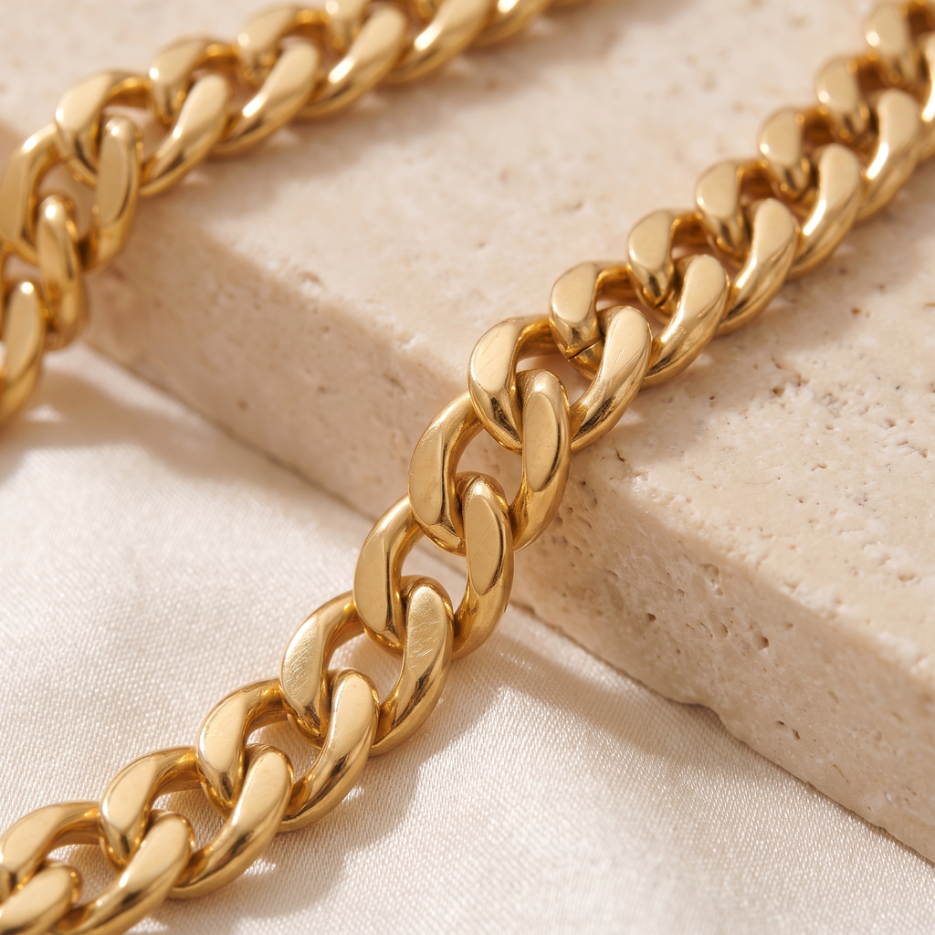 Torino Flat Curb Chain - detail - Rose & Giovanni