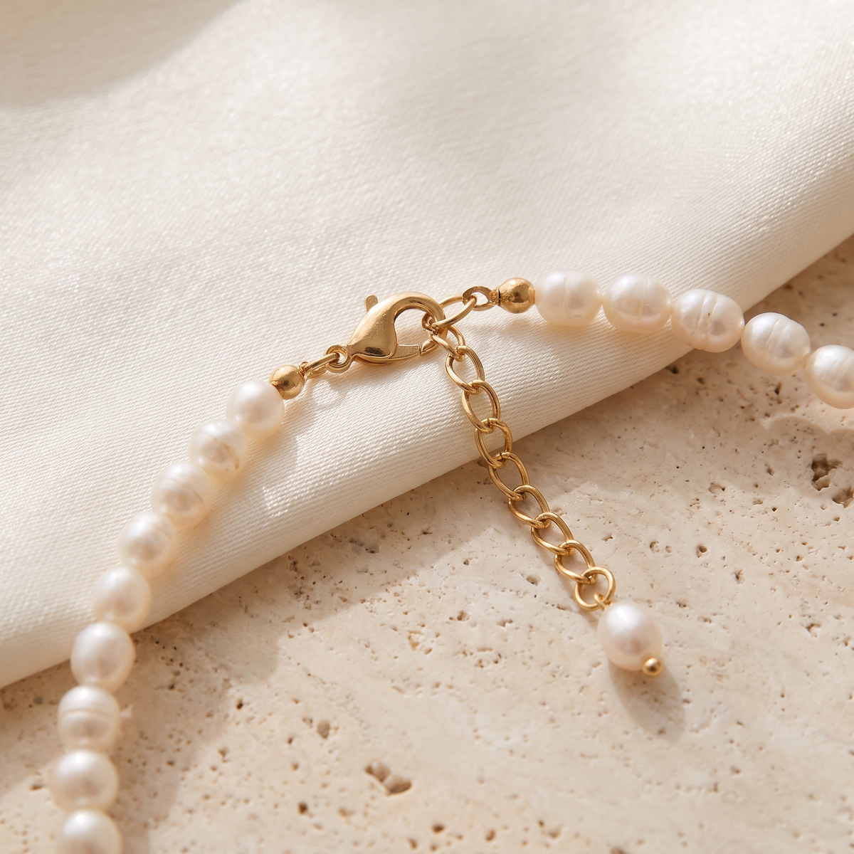 Capri Pearl Choker - detail - Rose & Giovanni