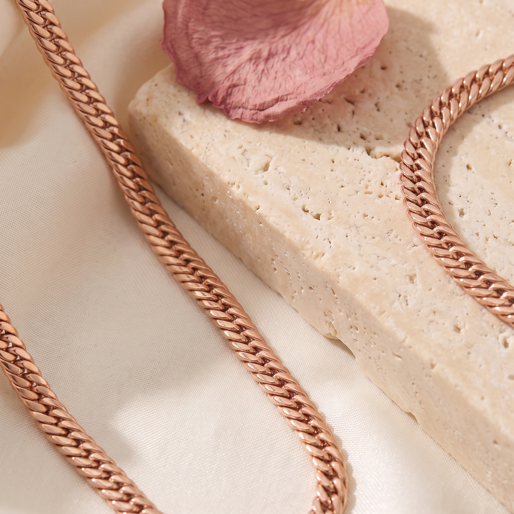 Coda Fishtail Jewellery Set - detail - Rose & Giovanni