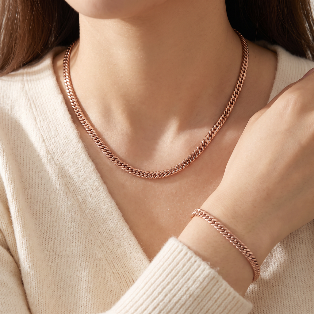 Coda Fishtail Jewellery Set - worn - Rose & Giovanni