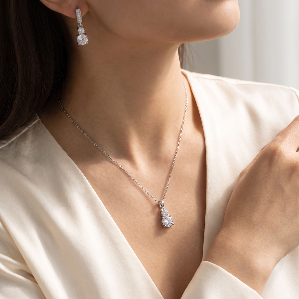 Notte Jewellery Set - worn - Rose & Giovanni