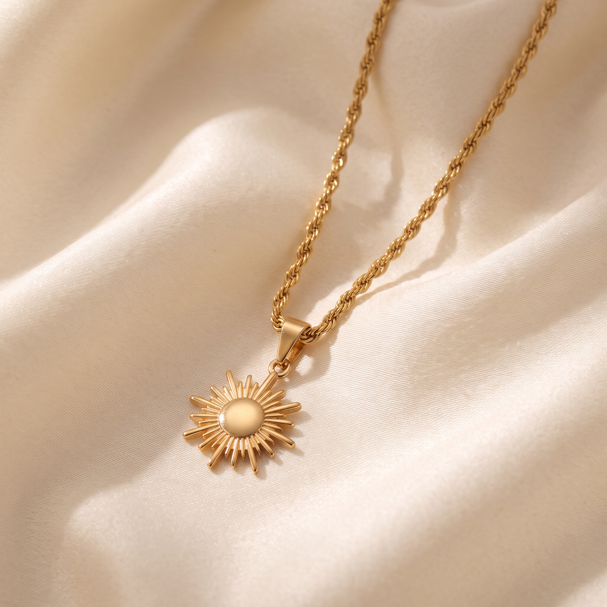 Sole Sun Necklace - detail - Rose & Giovanni