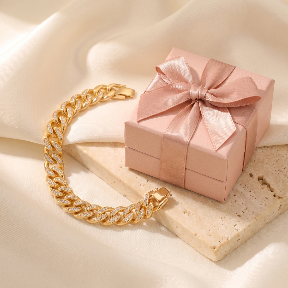 Milano Pave Link Bracelet - gift box - Rose & Giovanni