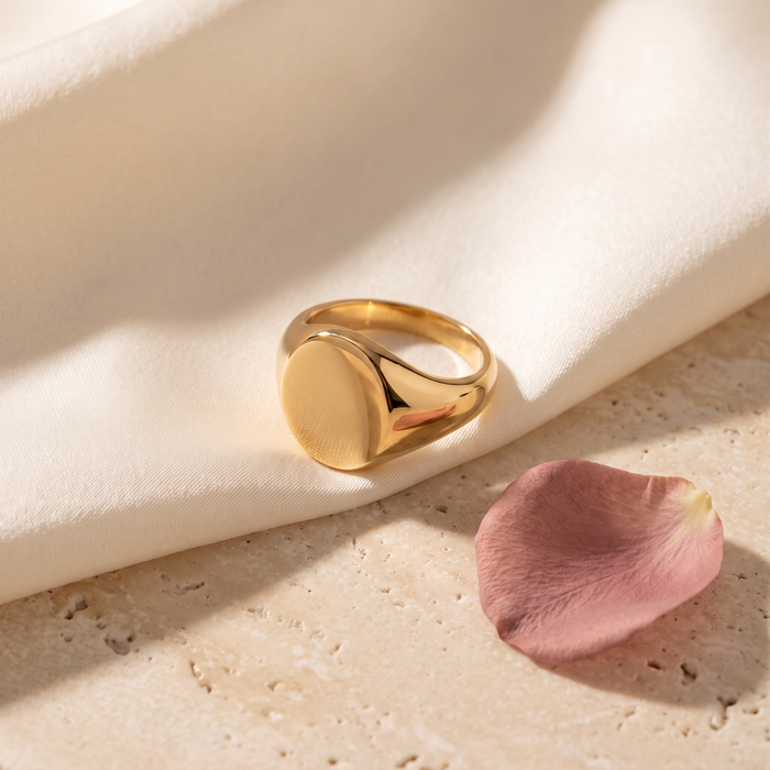 Sigillo Signet Ring - Rose & Giovanni