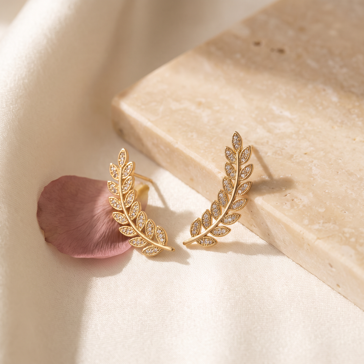 Rampicante Leaf Climber Earrings - Rose & Giovanni