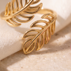 Foglia Leaf Ring - detail - Rose & Giovanni