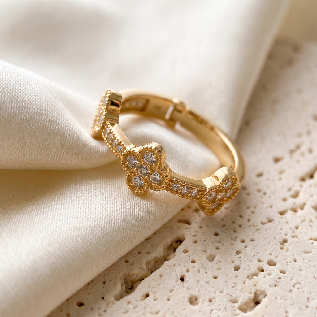 Quadrifoglio Clover Ring - detail - Rose & Giovanni