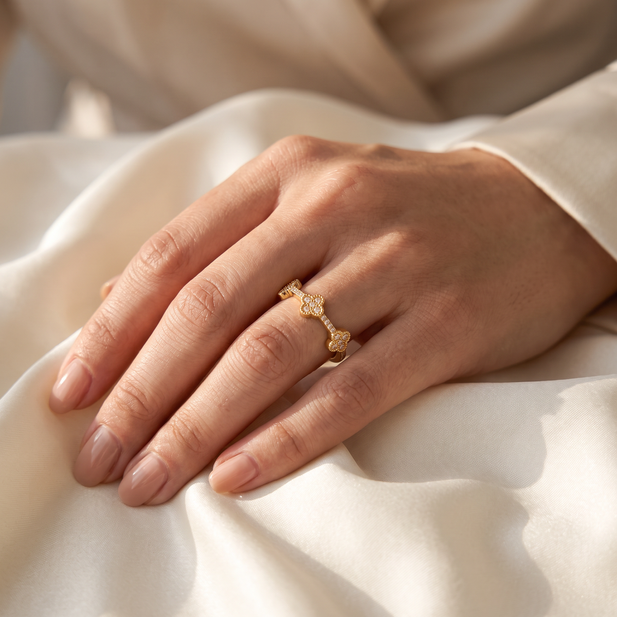 Quadrifoglio Clover Ring - worn - Rose & Giovanni