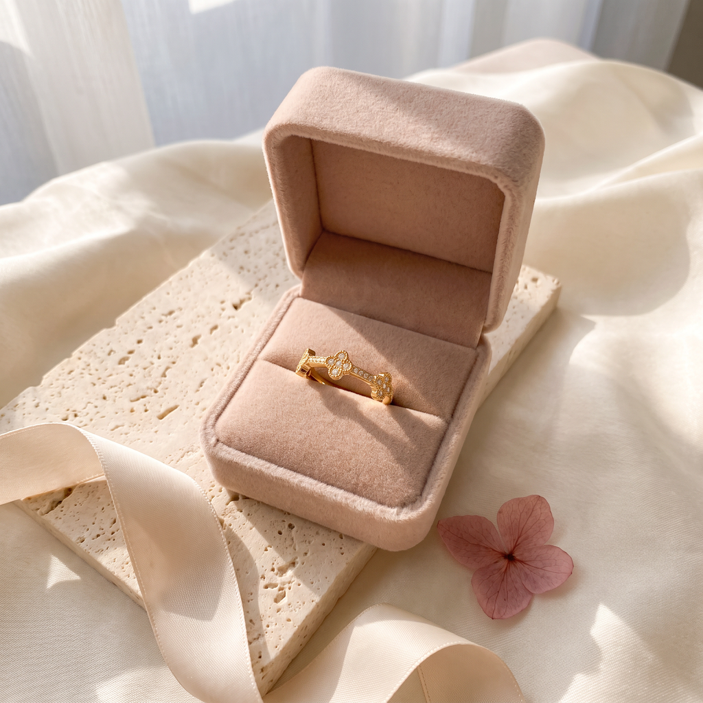 Quadrifoglio Clover Ring - gift box - Rose & Giovanni