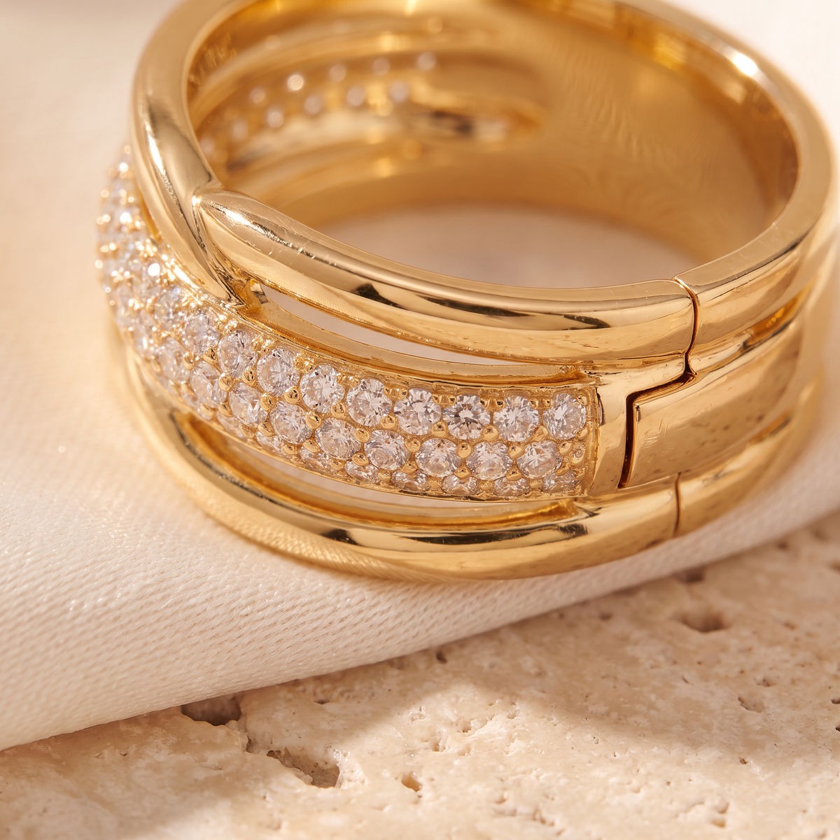 Tre Strati Triple Layer Ring - detail - Rose & Giovanni