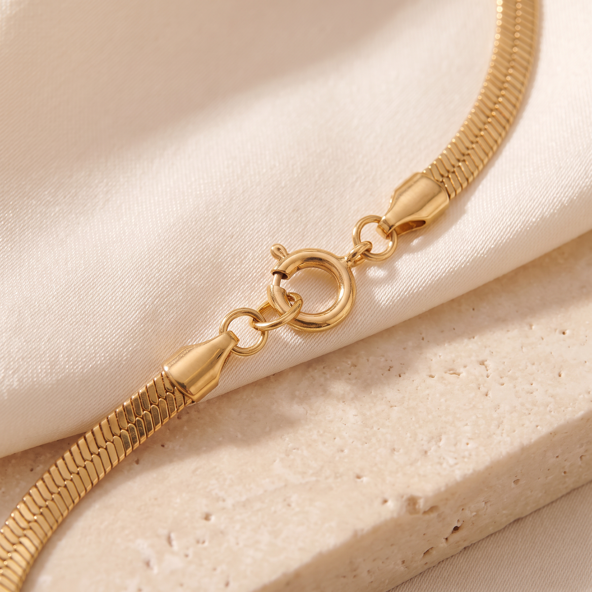 Serpentina Snake Bracelet - detail - Rose & Giovanni