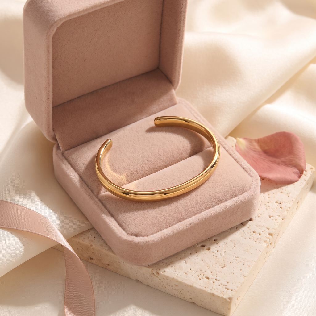 Liscio Open Bangle - gift box - Rose & Giovanni