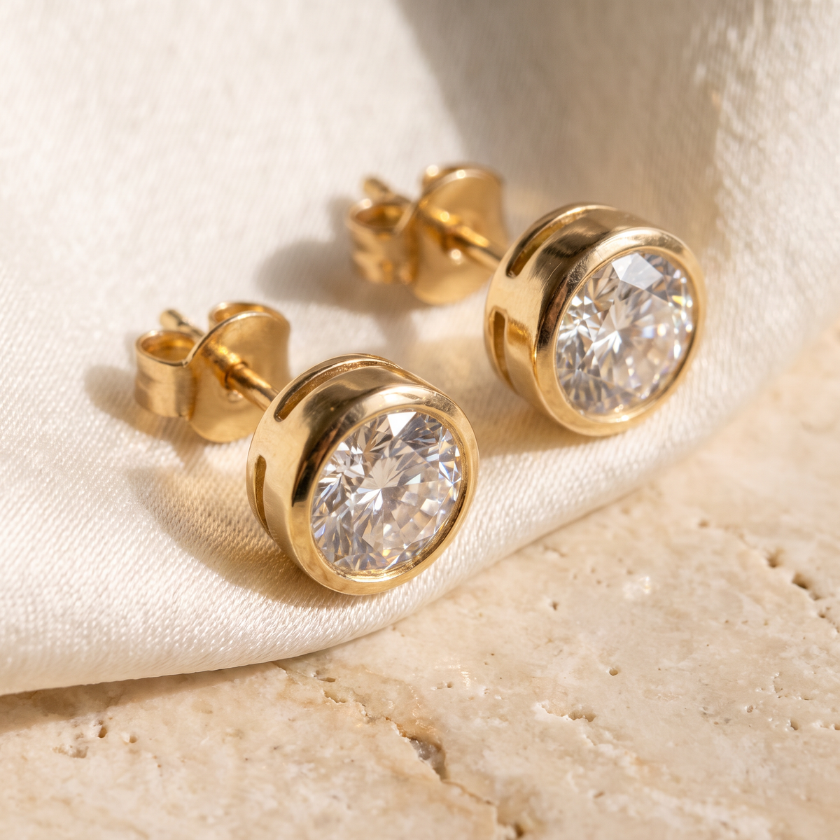 Punto Solitaire Studs - detail - Rose & Giovanni