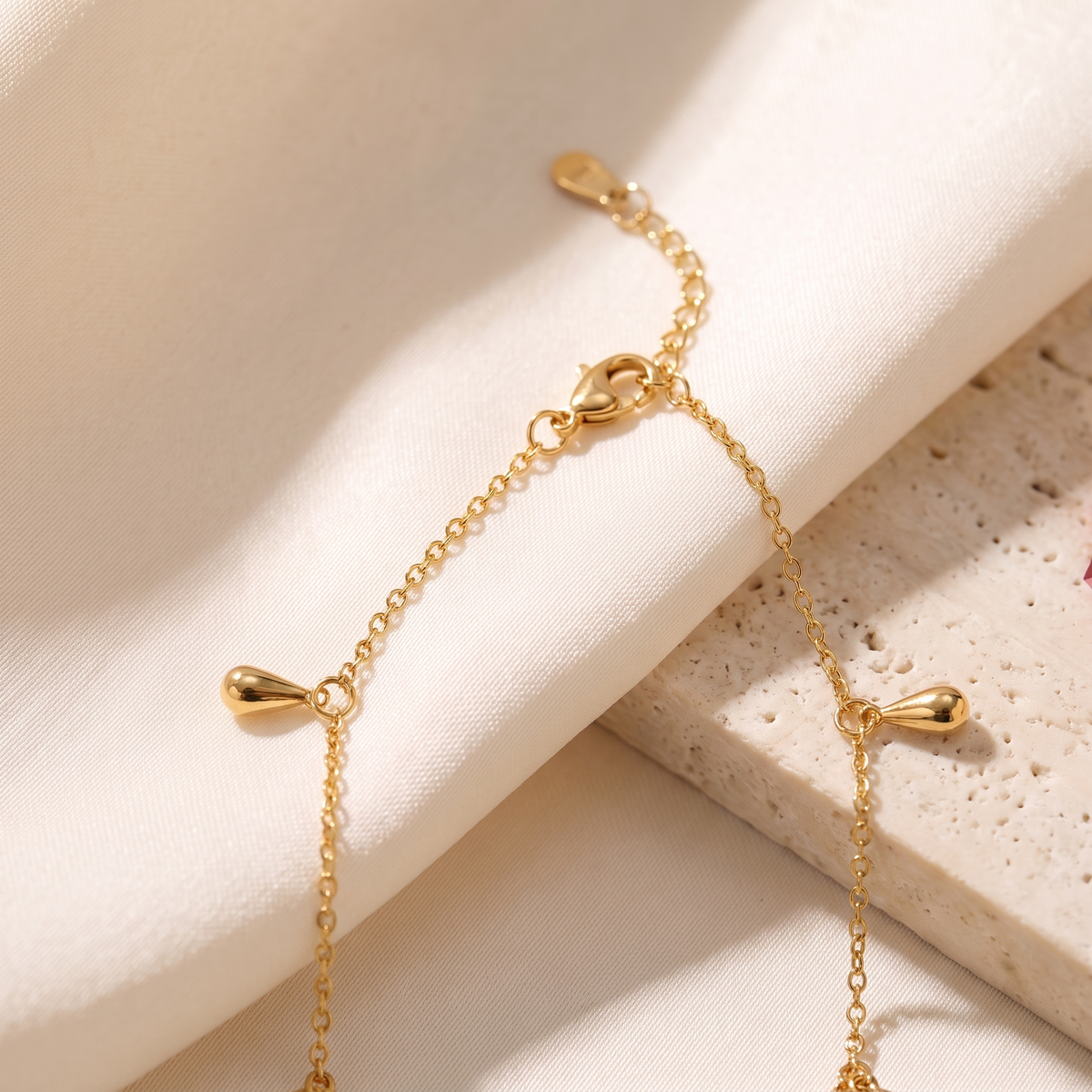 Goccia Drop Anklet - detail - Rose & Giovanni