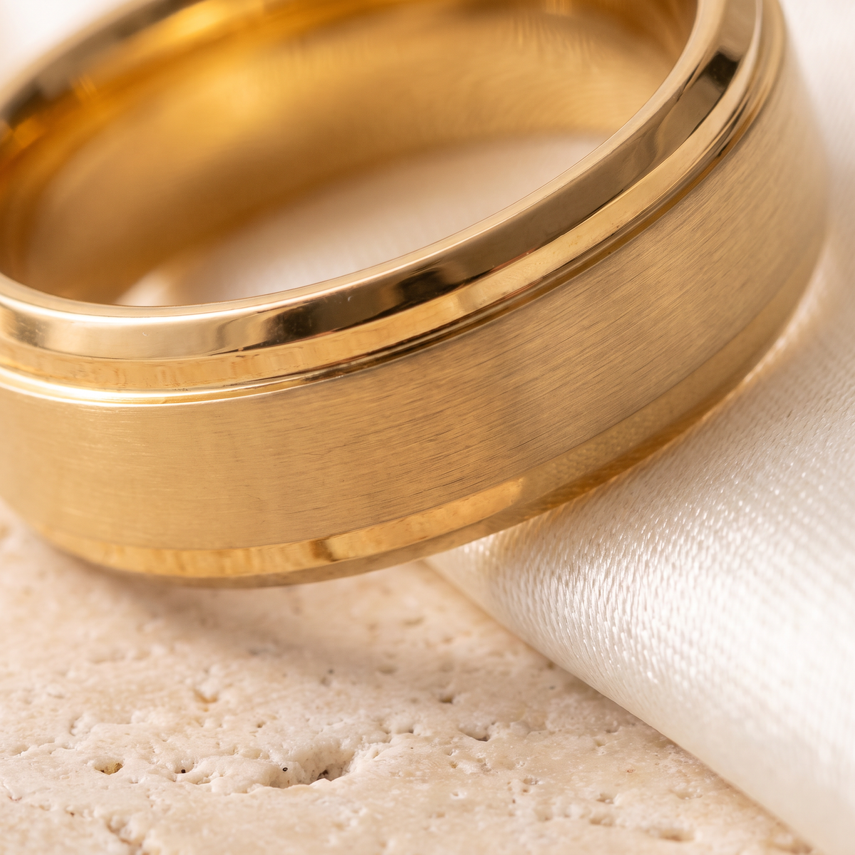 Giovanni Bevelled Band Ring - detail - Rose & Giovanni