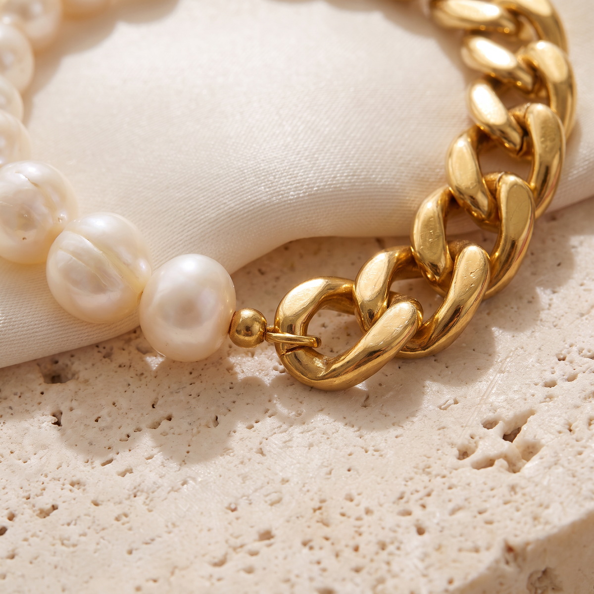 Giovanni Pearl & Cuban Bracelet - detail - Rose & Giovanni